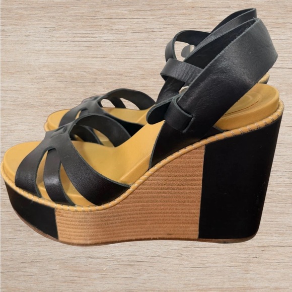 See By Chloe Black and Tan Leather Wedges - Picture 5 of 11